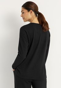 Cellbes of Sweden LONG-SLEEVED  - Langarmshirt - black solid