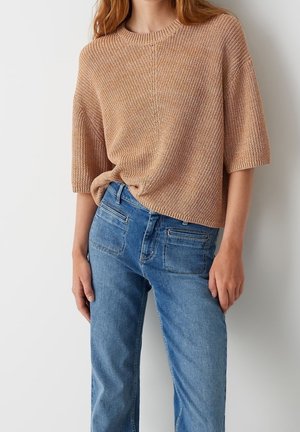 Sweter
