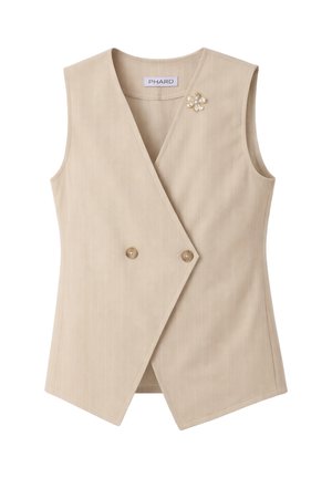 Gilet beige senza maniche con sottili righe, due bottoni frontali e una spilla decorativa a forma di fiore sulla parte superiore sinistra.