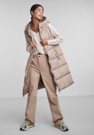 PCBEE LONG PUFFER - Waistcoat - silver mink