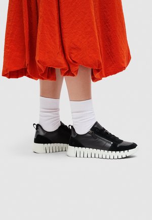 ECCO SIDE ZIP - Baskets basses - black/black/heavy silver