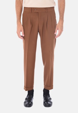 Chino - marrone