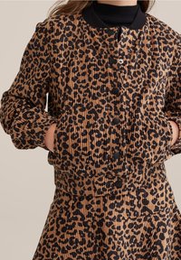 WE Fashion Bomber bunda - black