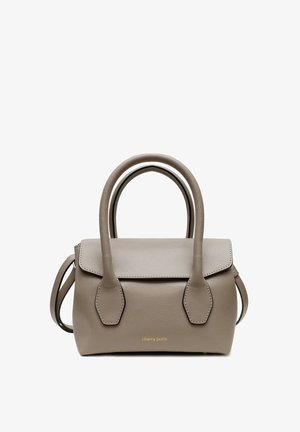 Sac à main en cuir taupe texturé avec doubles poignées arrondies, fermeture à rabat et bandoulière, marqué "sherry paris" en petites lettres dorées.