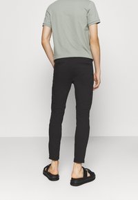 Gabba Chinos - black