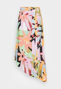 Asymmetrische bloemenrok met levendige kleuren, met patronen in roze, groen, oranje en zwart. Gemaakt van lichte, gestructureerde stof.