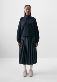Nike Sportswear - 24.7 IMPOSSIBLYSOFT - Sweatshirt - black Thumbnail-Bild 1