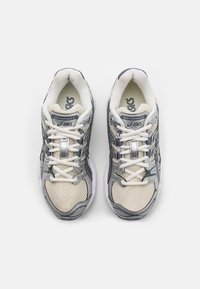 ASICS SportStyle GEL-NIMBUS 9 UNISEX - Sapatilhas - pure silver/metropolis