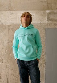 Puma STAPLE PANTS - Træningsbukser - black