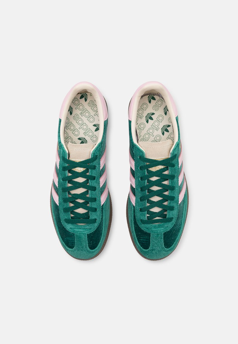 adidas Originals HANDBALL SPEZIAL Trainers collegiate green