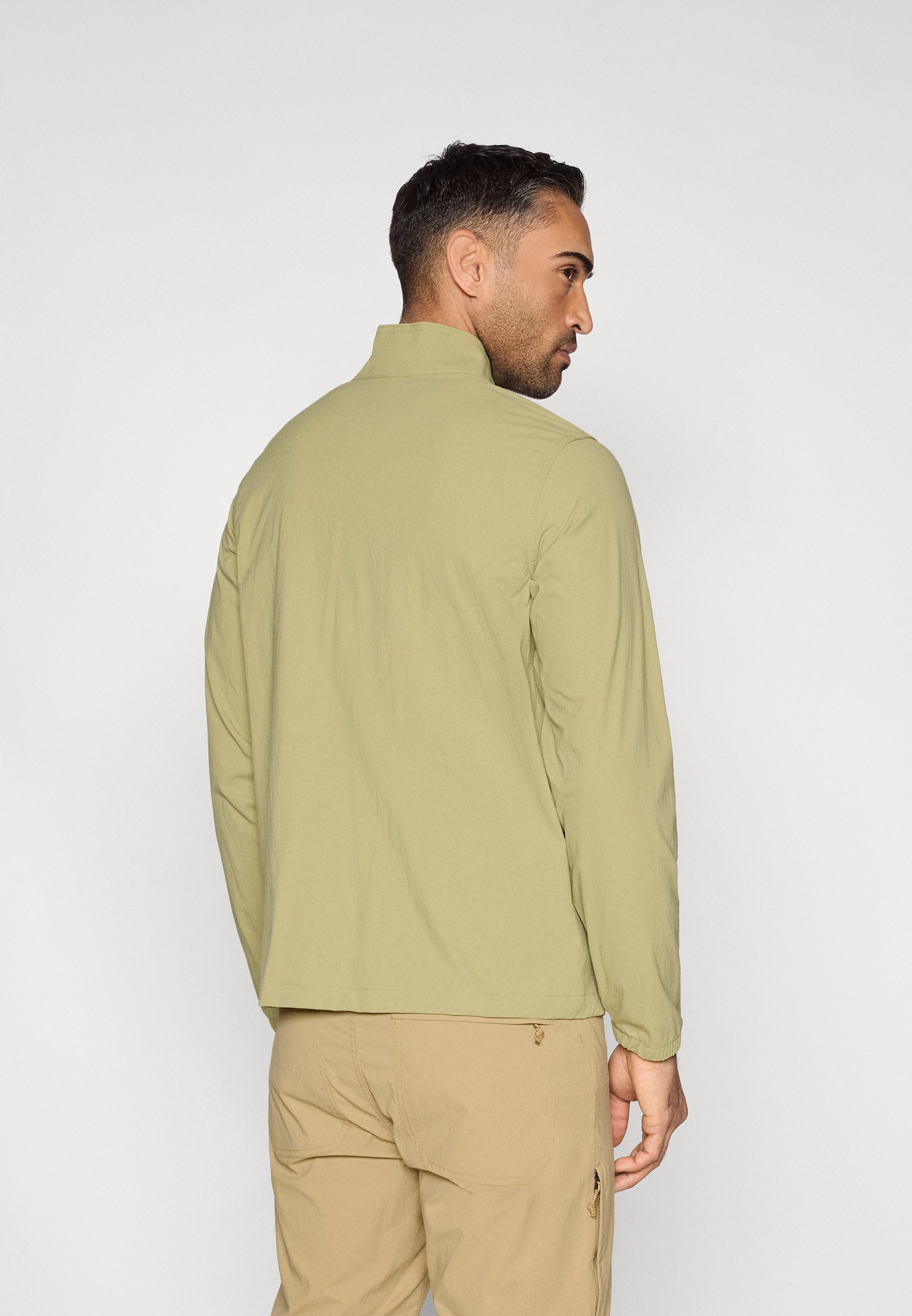 Patagonia OUTDOOR EVERYDAY MARSUPIAL - Windbreaker - gumtree green