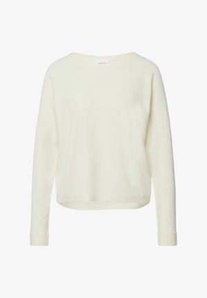 Kremowy sweter z długim rękawem, okrągłym dekoltem, prostym dołem i subtelną metką marki przy linii szyi.