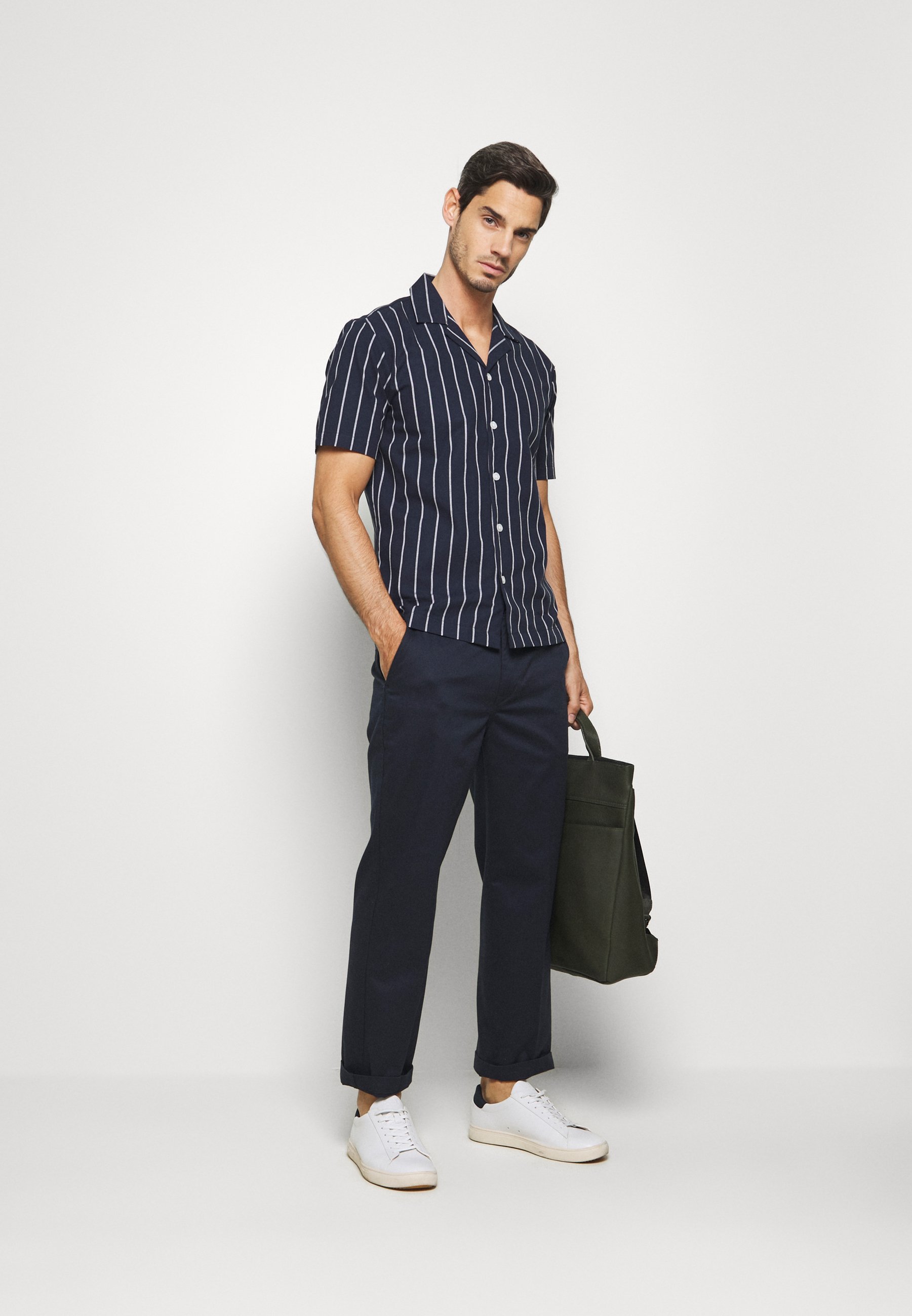 Lindbergh STRIPED RESORT Skjorte dark blue Zalando.no Lindbergh STRIPED RESORT Skjorte dark blue Zalando.no