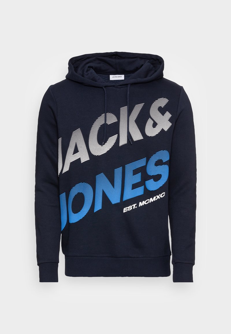 Sweat à capuche bleu marine avec un grand texte diagonal "JACK & JONES" en blanc et bleu, doté d'une capuche à cordon de serrage et de poignets côtelés.