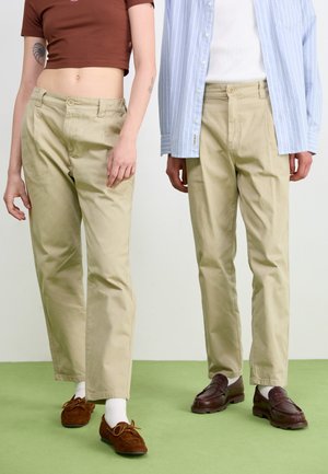 Service Works DRILL WAITER PANT UNISEX - Pantalon classique - khaki