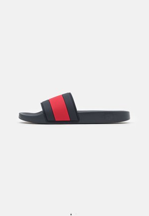 ESSENTIAL FLAG POOL SLIDE - Mules - desert sky