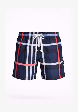 Costume da bagno corti blu navy con strisce a quadri verticali e orizzontali bianche, grigie e rosse e coulisse bianca in vita elastica.