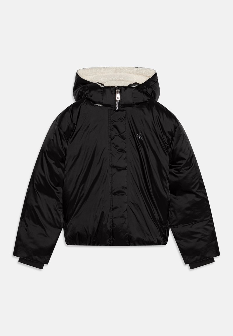 Giacca a puffo nera con cappuccio e morbida fodera color crema. Presenta una zip frontale, polsini elasticizzati e un design cucito.