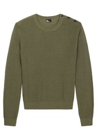Maglione lavorato a maglia verde oliva con scollatura a girocollo, texture a coste e tre bottoni decorativi sulla spalla sinistra. Vestibilità slim, maniche lunghe.