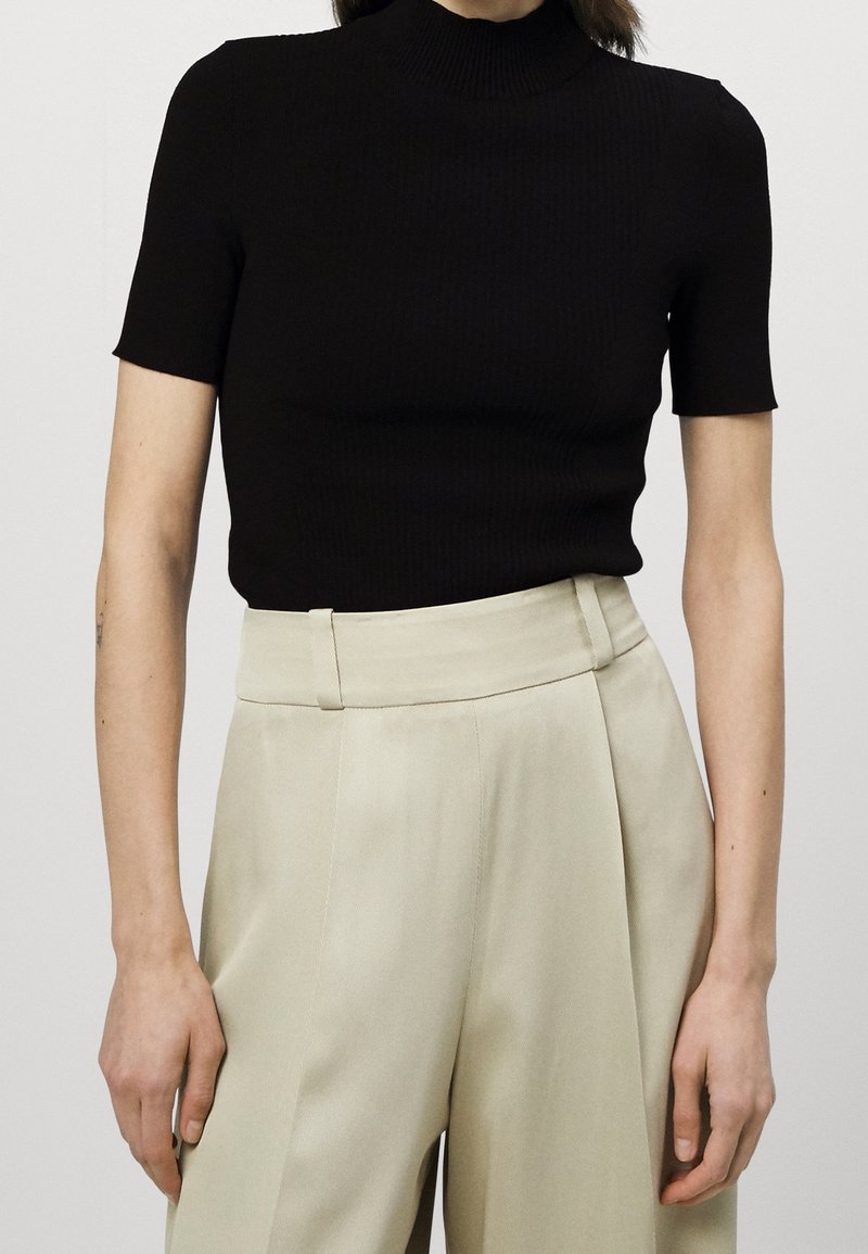 HUGO T-shirts basic - black