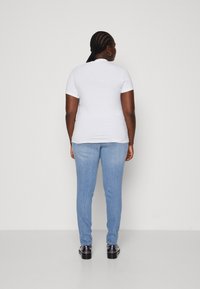Calvin Klein Jeans CLASSIC SLIM V NECK TEE - Základné tričko - white