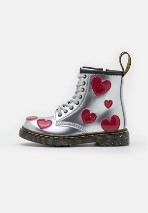 1460 - Stivaletti stringati - silver metallic/bright red/lamper/cosmic glitter