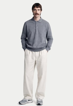 GOBI Cashmere Poloshirt - dim gray