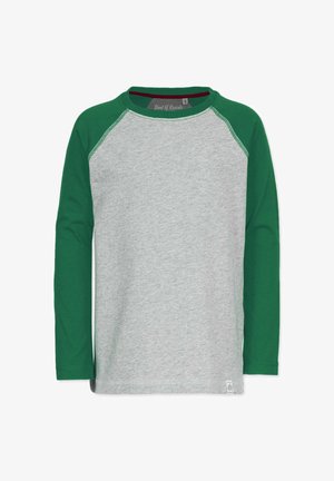 Pitkähihaiseen t-paitaan, jossa harmaa runko ja vihreät raglan-hihat. Valmistettu puuvillasta, jossa on pyöreä kaula-aukko ja helman ompelu yksityiskohtia.