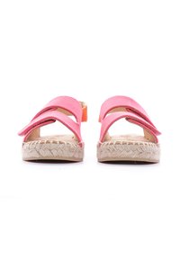 Espadrillas in tessuto rosa con punta aperta e design a doppia fascia. Suola avvolta in juta, tacco piatto e dettaglio arancione sul retro.