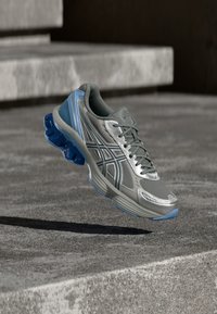 Atlasīts, clay grey/steel grey