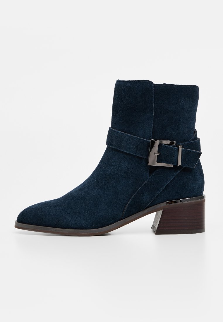 Botines