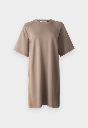 Rochie cu maneci scurte, de lungime până la genunchi, de culoare taupe, confecționată dintr-un material moale, cu un croi lejer. Prezintă un decolteu rotund și mâneci raglan.