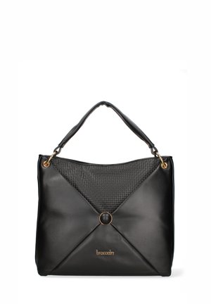 Borsa in pelle nera con un design triangolare testurizzato, hardware dorato e un accento circolare. Presenta una doppia maniglia per il trasporto.