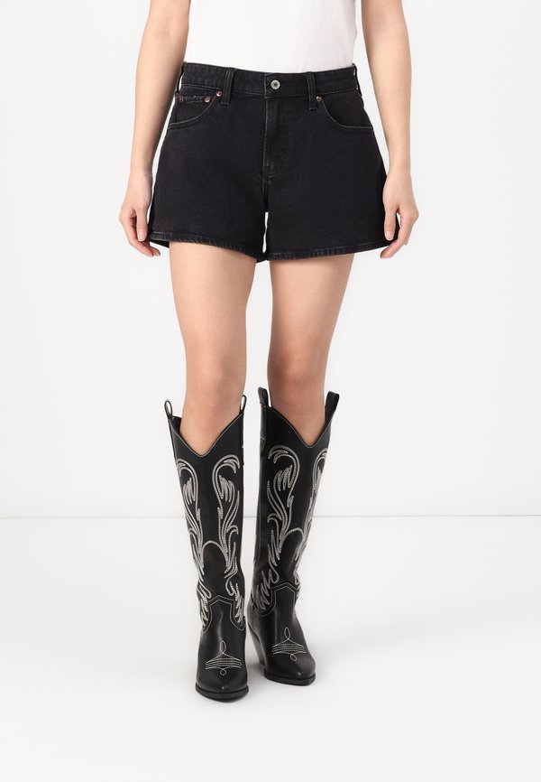 Curve Love Mid Rise A-Line Short - Denim shorts