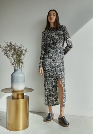 MILIA LONG DRESS - Vestido de dia - moonbeam softice