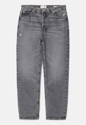 Szare dżinsy o prostym kroju, wyblakłej fakturze, z lekkimi przetarciami z przodu oraz klasycznym pięciopocketowym wzornictwie.