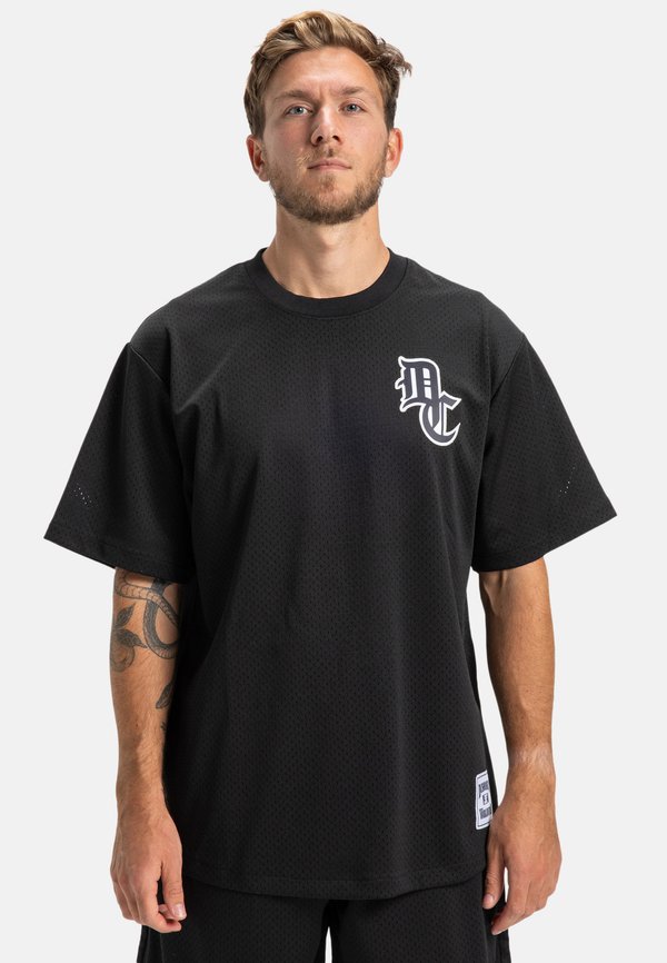 NO HITTER  - Print T-shirt