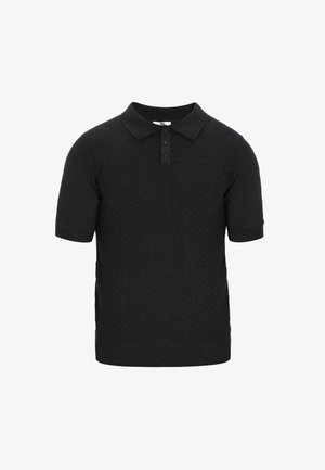 Fekete, rövidujjú pólóing strukturált anyagból, klasszikus gallérral, háromgombos felső résszel és bordázott díszítéssel.