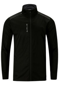 Zwarte sportjack met een hoge kraag, volledige ritssluiting en reflecterende accenten. Gemaakt van een gladde, lichte stof met gestructureerde zijpanelen.
