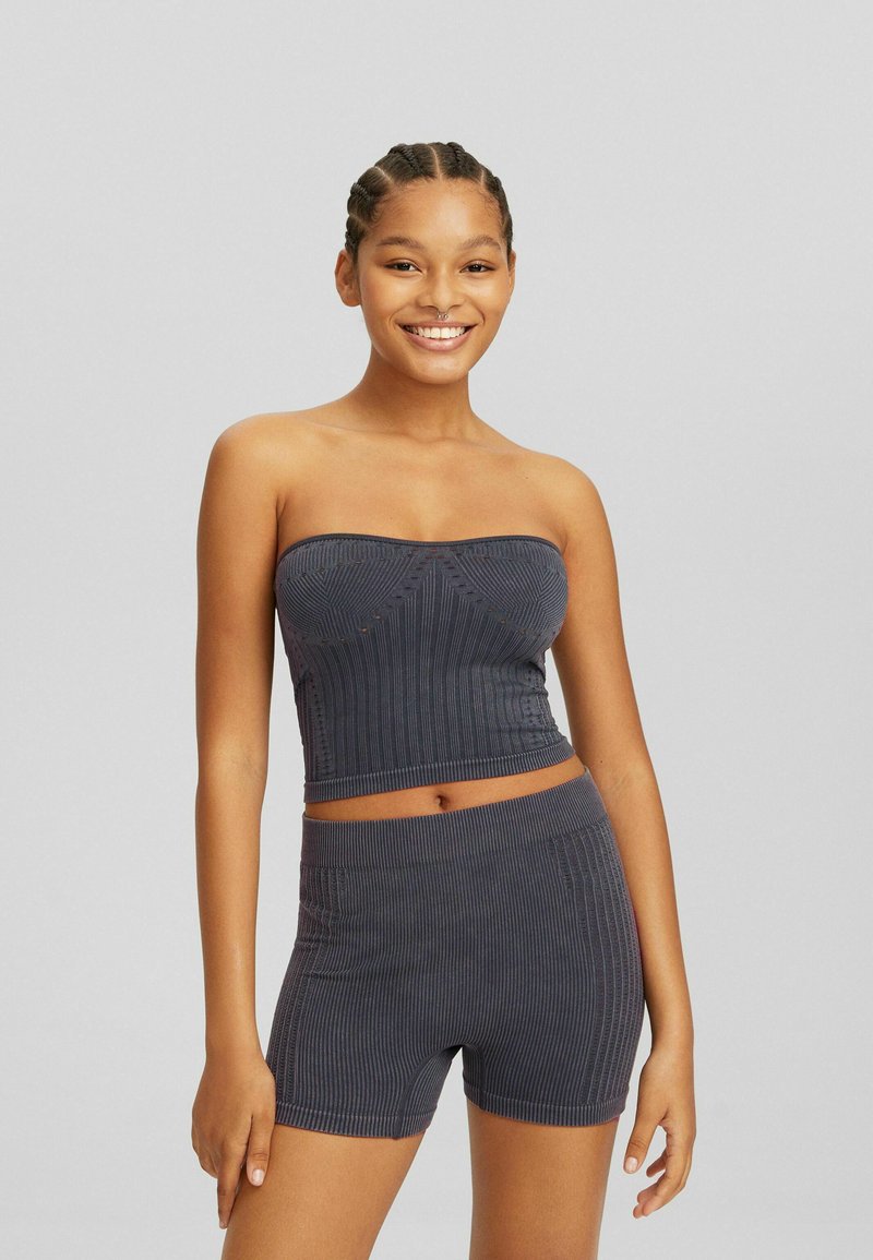 bershka bicycle shorts