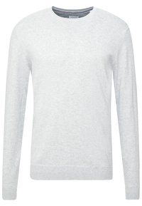 Jasnoszary sweter z okrągłym dekoltem wykonany z miękkiej dzianiny, z długimi rękawami oraz ściągaczami na mankietach i na dole. Prosty, minimalistyczny design.