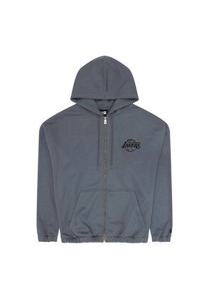 Siva zip-up dukserica s kapuljačom sa šniranjem, rebrastim manžetama i donjim rubom. Sadrži crni logo "Los Angeles Lakers" na prsima.