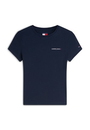 Σκούρο μπλε ναυτικό κοντομάνικο μπλουζάκι με στρογγυλή λαιμόκοψη, λογότυπο "tommy jeans" και κόκκινο αστέρι στο στήθος, καθώς και μικρή λεπτομέρεια σημαίας στο αριστερό μανίκι.