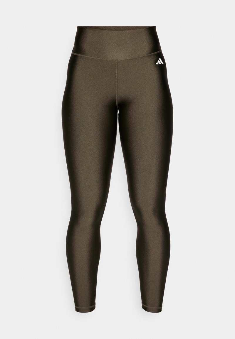 Hochtaillierte Leggings aus einem glänzenden, dunkeloliven Stoff. Mit einer glatten Textur und einem kleinen weißen Logo in der Nähe des Bundes.