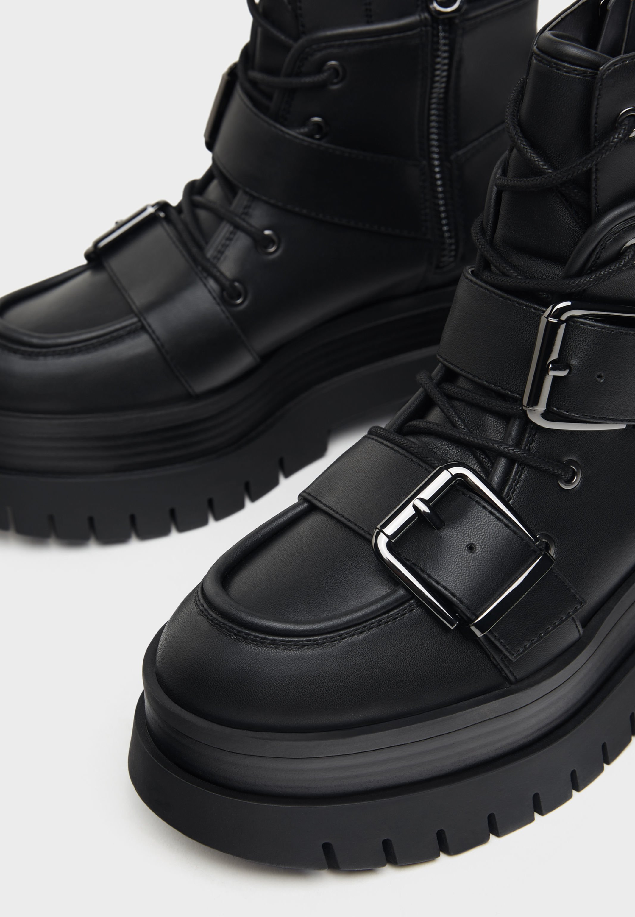 bottines plateforme bershka
