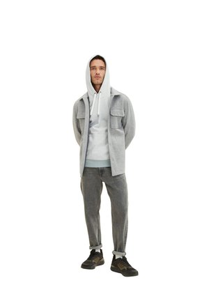 MIT KÄNGURUTASCHE - Hoodie - ice blue offwhite finestripe