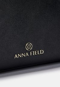 Anna Field Shoppingväska - black