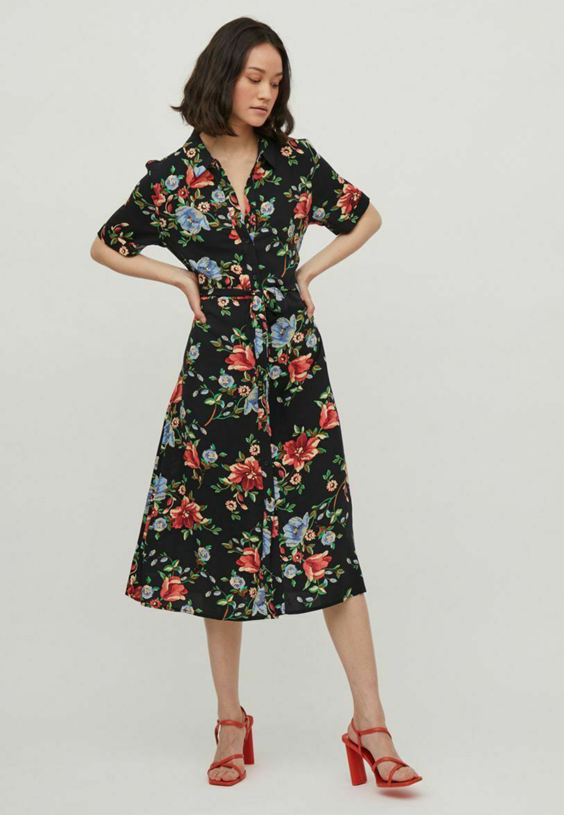 Vila KURZÄRMELIGES - Blusenkleid - black/schwarz - Zalando.at