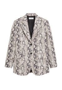 Blazer imprimé animal avec un motif serpent texturé gris et noir, deux poches avant, col à revers et fermeture par boutons.