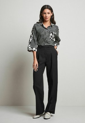 Pantaloni - black